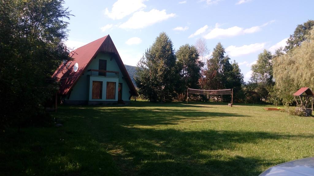 Villa Kamilla Kulcsoshaz Sub Cetate Exterior foto