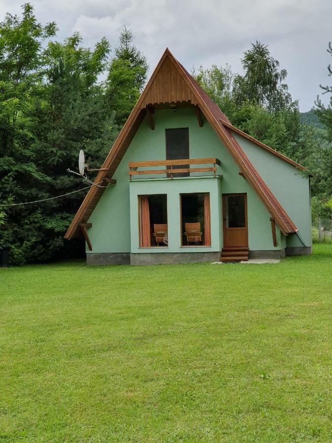 Villa Kamilla Kulcsoshaz Sub Cetate Exterior foto